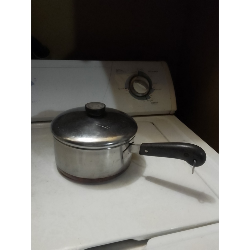Vintage Revere Ware Cooper Bottom  Pan With Lid 2 QUART 7" WIDE X 3" DEEP